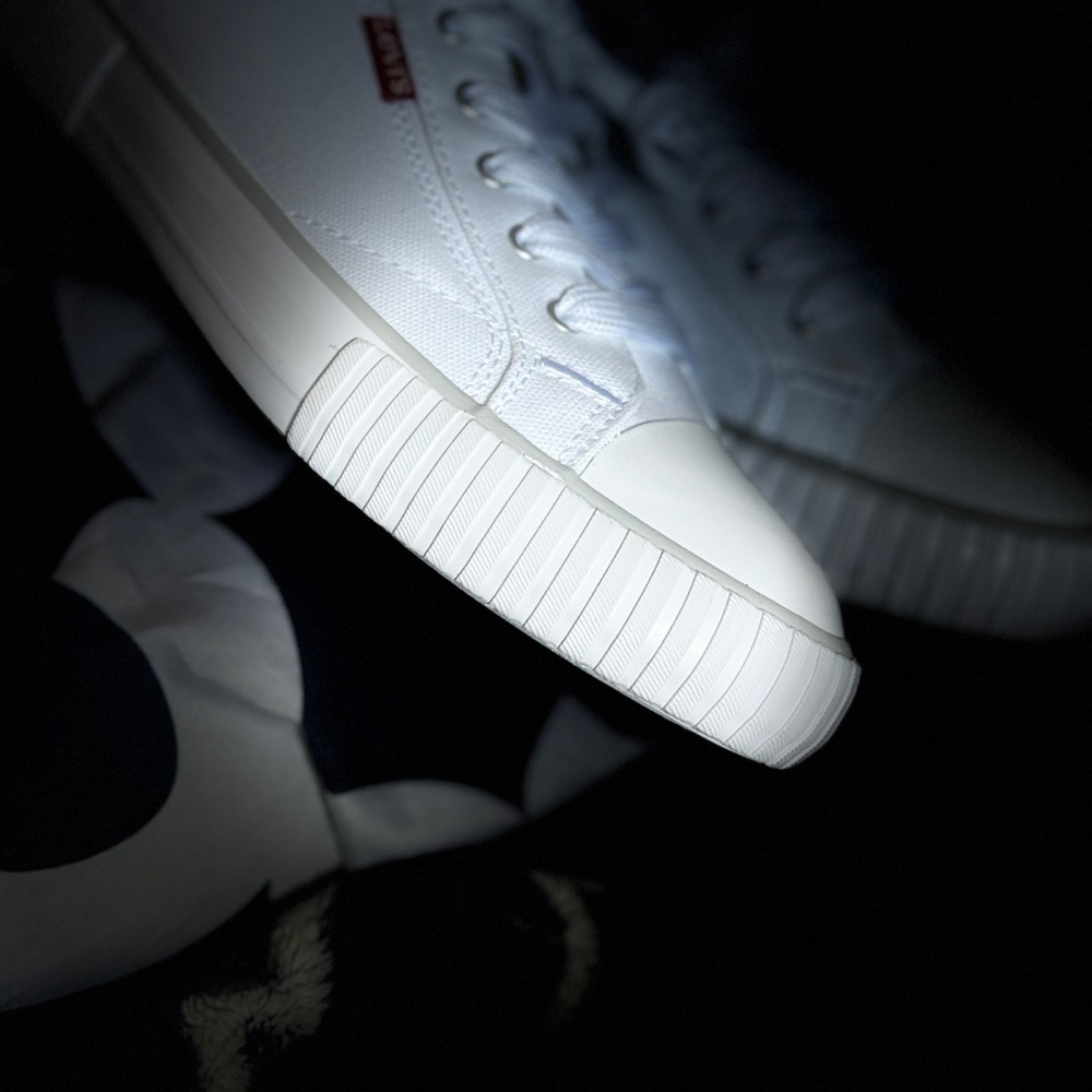 Levi's White Sneakers